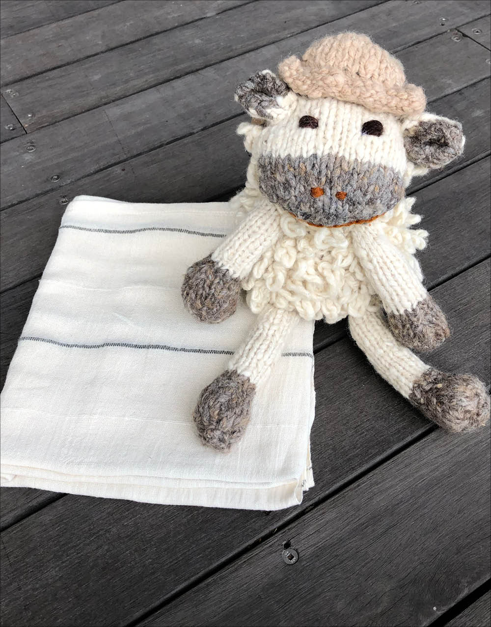 wrap-sheep-toy-gift