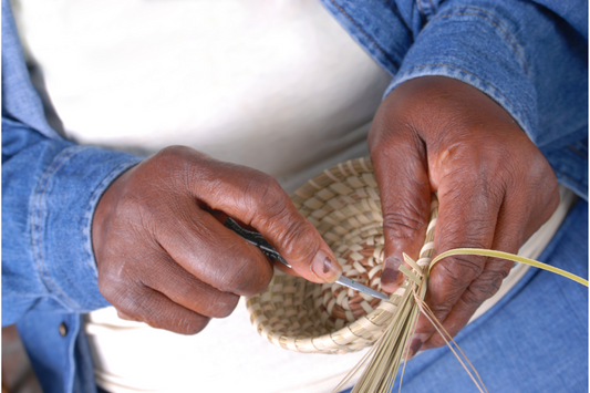 Uganda: Beeswax Wraps and Hand-woven Bowls
