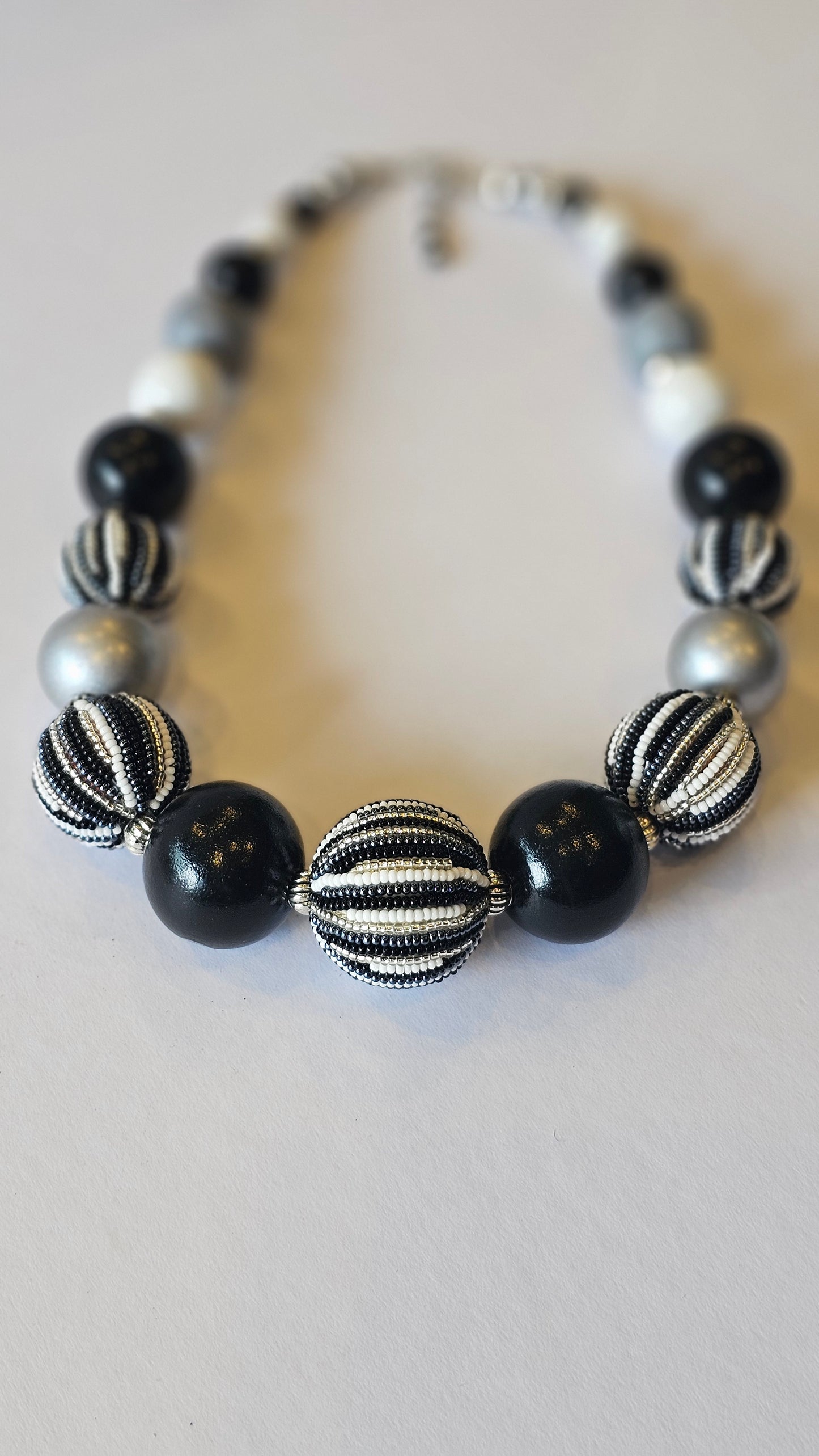 Bubble Necklace - Black & White