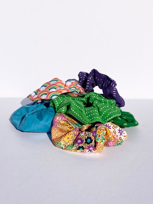    hair-scrunchies-made-with-love-wenona
